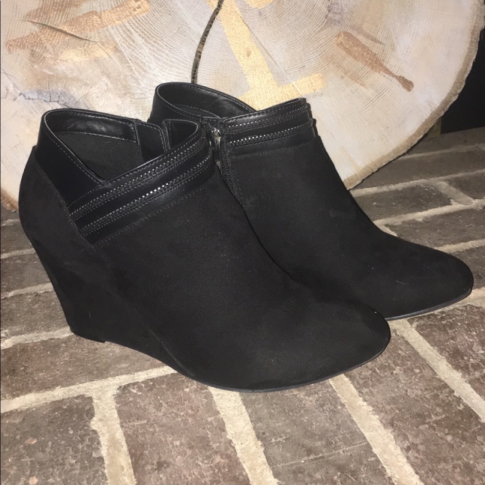 Wedge heels
